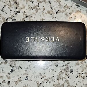 VERSACE HARD CASE EYE GLASS  HOLDER BLACK